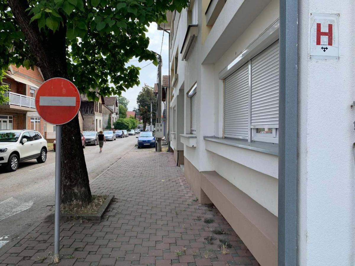 Anja Apartman Bosanski Samac エクステリア 写真